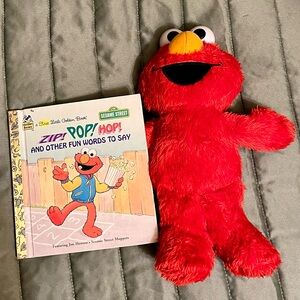 SESAME STREET- ELMO Plush Toy w/ “ZIP! POP! HOP! And Other Fun Words To Say”